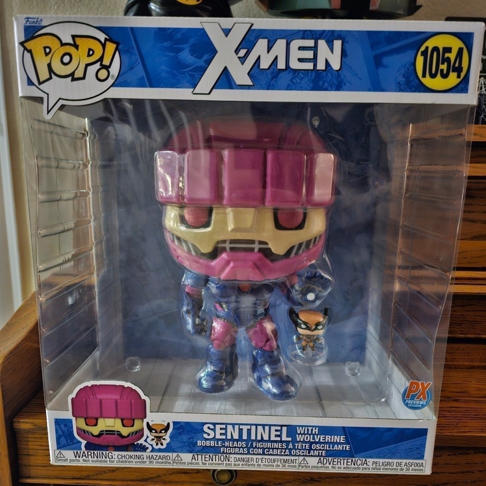POP! JUMBO SENTINEL WITH WOLVERINE and BLACKLIGHT WOLVERINE SET